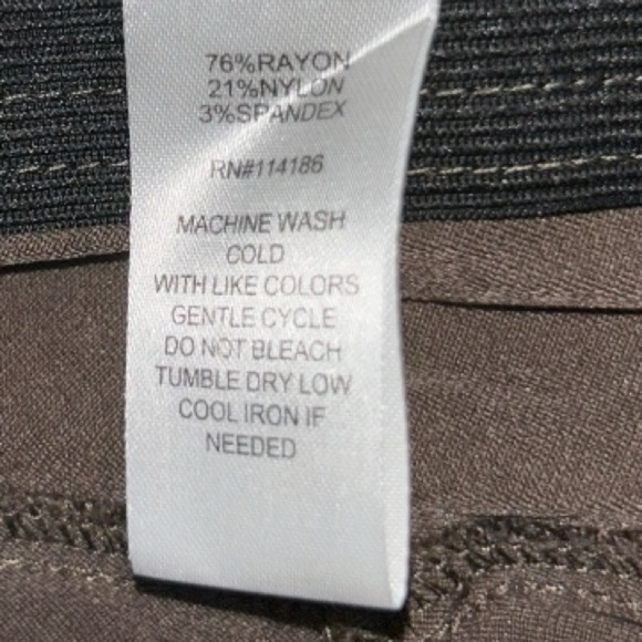 89th & Madison Women’s Jegging Pants
Size: 12P (Petite)
Color: Brown - Picture 9 of 10